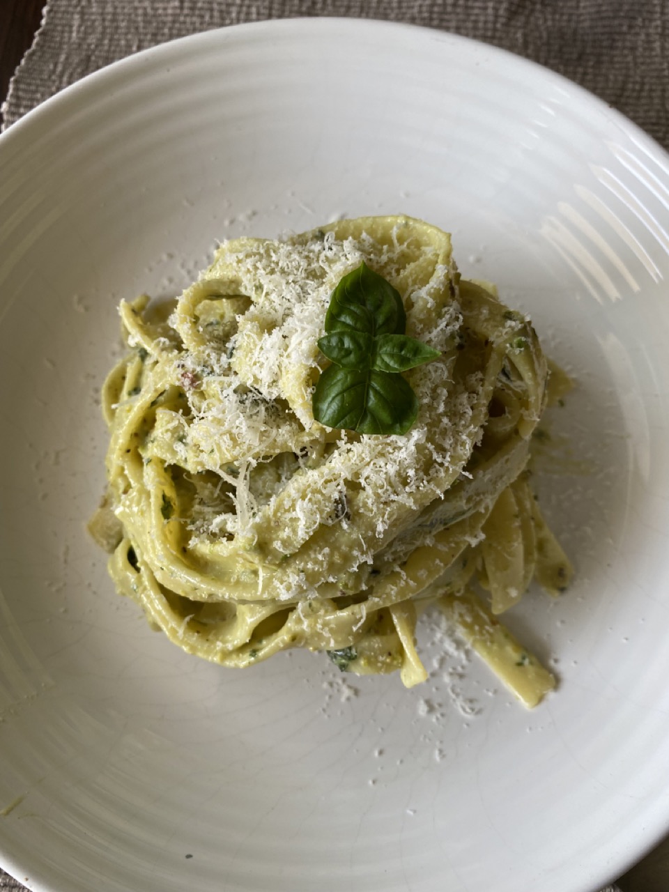 Overhead shot nesmie chybat