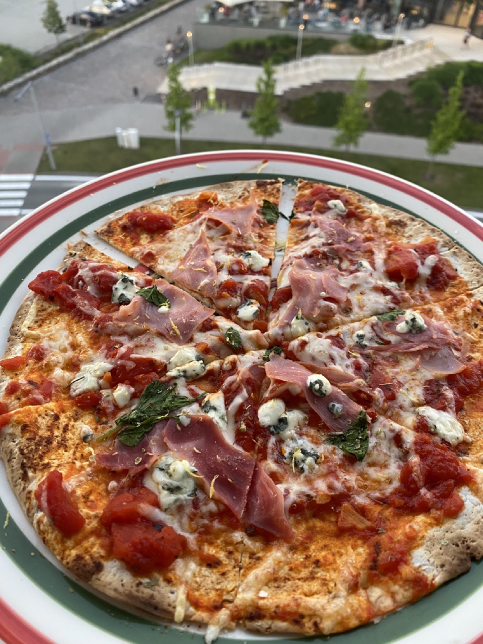 Tu aj s citronovou korou a nivou